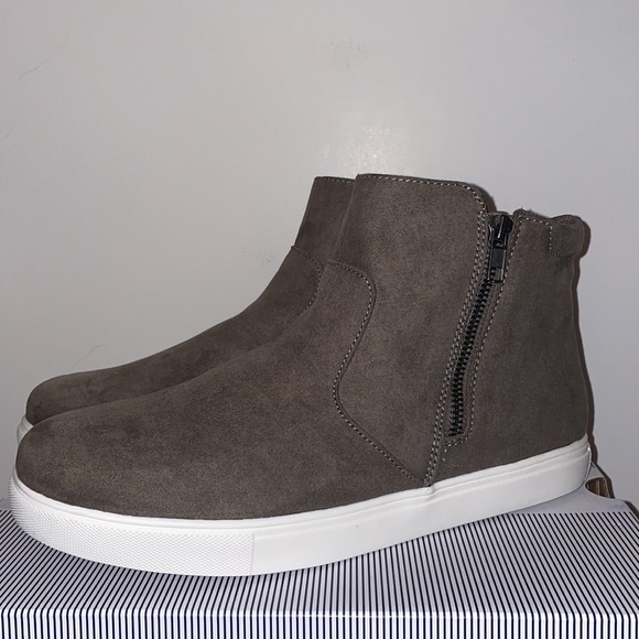 New IZOD Women’s Mila Ankle Boots - Picture 3 of 8